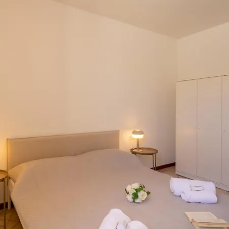 Apartment Lauri House Lakeview & Shared Pool - Happy San Felice del Benaco