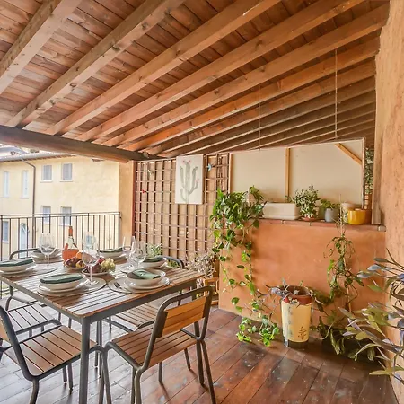 Lauri House Lakeview & Shared Pool - Happy Appartamento San Felice del Benaco